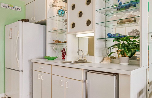 Pensacola Beach Condo | Huge Home In A Fantastic Location ~ Game Room ~ Foosball