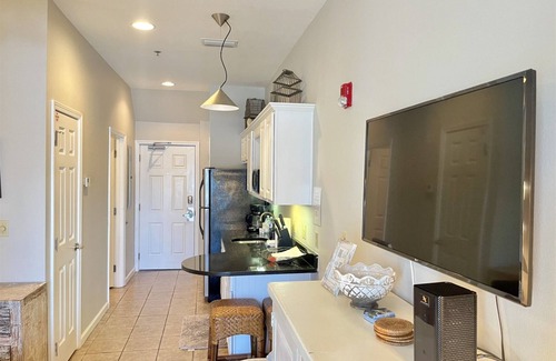 Rosemary Beach Condo | Inn at Seacrest - Community pool and 2 FREE bikes - `Nestled Inn`