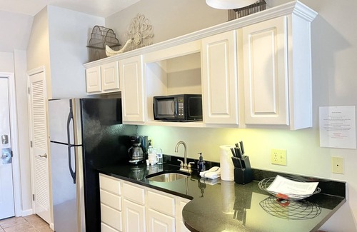 Rosemary Beach Condo | Inn at Seacrest - Community pool and 2 FREE bikes - `Nestled Inn`