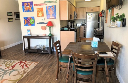 Navarre Beach House | Katmandunes-Soundview Home with Short Walk to Beach and Restaurants