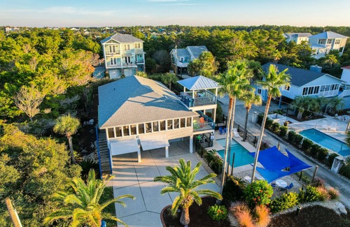 Inlet Beach House | "Lagerheads" | Beach Views | Private Pool | Dog Friendly| Includes 4 Bikes