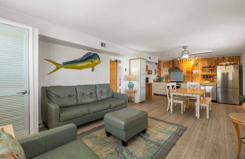 Laguna Beach Condo | Laguna Beach|Quadplex of Beach Condos|Walk to Beach|Pet Friendly