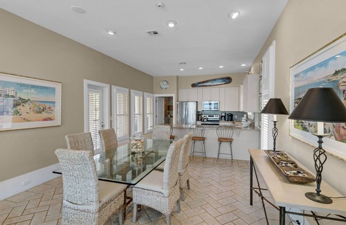 Dune Allen Beach House | Las Brisas, Vizcaya- Waterfront Beach House with Amazing Views & Private Beach