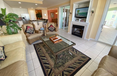 Silver Sands Beach Condo | Little Slice of Paradise-En Soleil-4 Bd/3Ba! Mesmerizing Views! Beach Chair Service Provided!