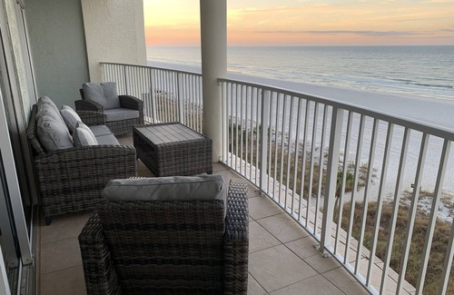 Long Beach Condo | Long Beach August 18, 2025-April 2026 SEE DESCRIPTION PRIOR TO BOOKING