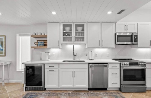 Seacrest Condo | Lux Gulf Front Condo | Pool | Private Beach | Seacrest