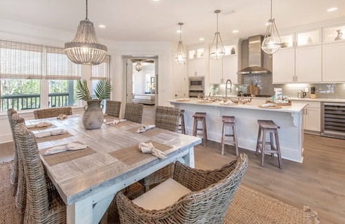 Santa Rosa Beach House | Luxury 6BR, Resort Pools, 6 Bikes, 3 K beds - Castaway Naturewalk at Seagrove