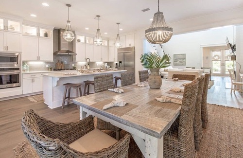 Santa Rosa Beach House | Luxury 6BR, Resort Pools, 6 Bikes, 3 K beds - Castaway Naturewalk at Seagrove