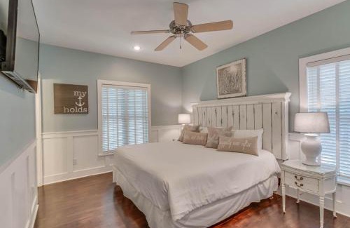 Seacrest House | Magnolia Cottages by the Sea