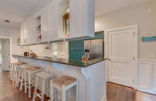 Seacrest House | Magnolia Cottages by the Sea- Steps to the Pool, 2 King 1 Queen Bed!