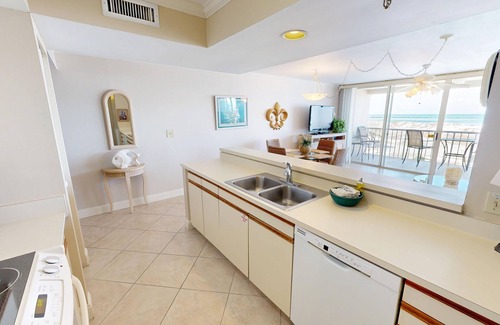 Holiday Isle Condo | Magnolia House 407 is a 1 BR with amazing views by RedAwning