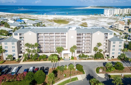 Holiday Isle Condo | Magnolia House 407 is a 1 BR with amazing views by RedAwning