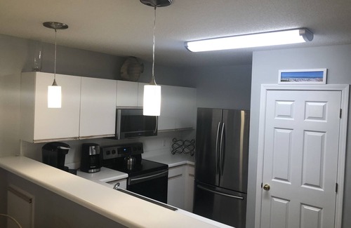 Miramar Beach Condo | Maravilla 3 BR/2 Bath and Beach Service Chairs/Umbrella