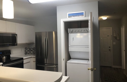 Miramar Beach Condo | Maravilla 3 BR/2 Bath and Beach Service Chairs/Umbrella