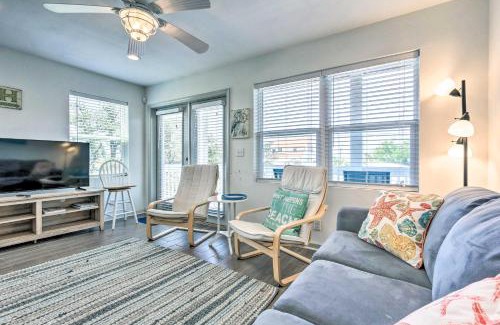 Mexico Beach Apartment | Mexico Beach Getaway with Balcony and Ocean Views!