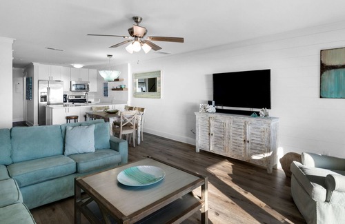 Seacrest House | Modern Gulf Front Townhome, Seacrest Beach + Free Attraction Tickets!