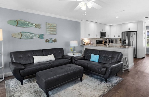 Santa Rosa Beach House | Modern & Updated, Gulf-Front, Steps to the Beach + Free Attraction Tickets!