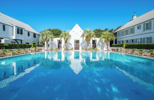 West Panama City Beach Apartment | Moreland Carriage House - Close to Beach & Playground! Free Bikes/Fitness/Tennis