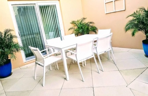 Connors House | Naples Park Pool Home Close to Vanderbilt Beach & Delnor-Wiggins