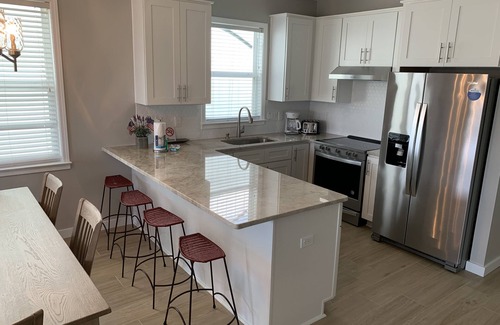 Seacrest House | New Remodel 30A, Beautiful Gulf View! 2 minute Walk to Beach, Community Pool