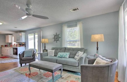 Pensacola House | NEW!! Unique House w fun features & Beach Vibe