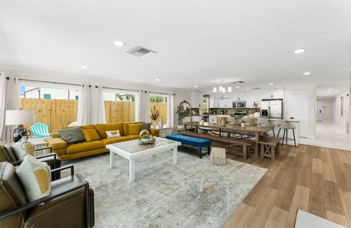 Biltmore Beach House | Newly Renovated 4/3 OCEANFRONT BEACH HOUSE HOTTUB +Private POOL