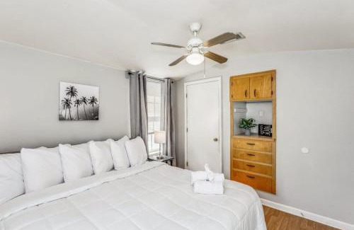 South Pensacola Apartment | North Highlands Nest- Unit D