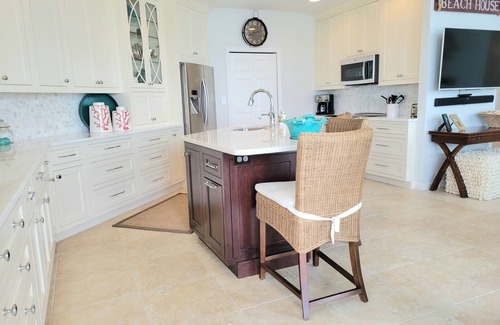 Miramar Beach House | Northshore 966 ~ Golf Cart ~ Fish from your backyard ~ Stunning design