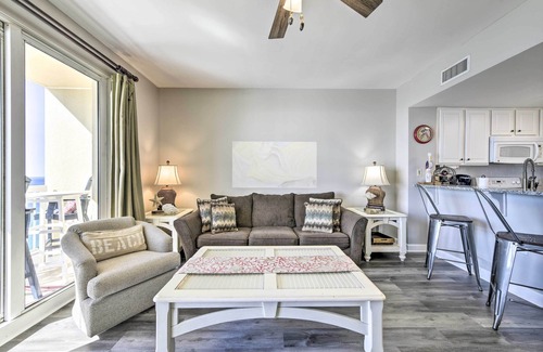 Lower Grand Lagoon Condo | Oceanfront Panama City Beach Condo w/Pool Access!