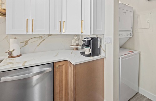 Panama City Beach Condo | Oct 16-24 Insta-Worthy Stay! Pinnacle Port Gem – Carillon Beach 30A Sleeps 8