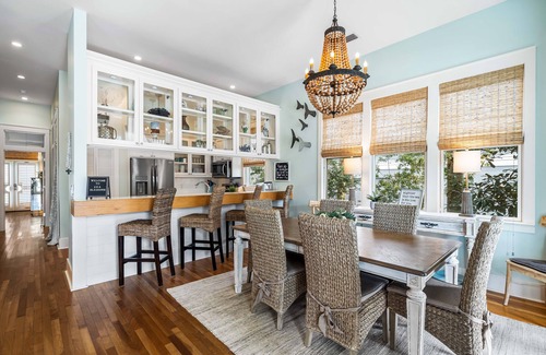 Frangista Beach Cottage | Oct-Dec Reduced!*Pool Access*Beach Gear Included!