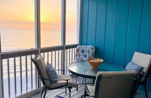 Cape San Blas House | On Top Of The Beach, Screen Porch, Gulf & Bay Views ~ Their Inheritance