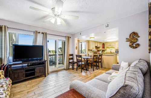 Sunnyside Apartment | Pinnacle Port A-101