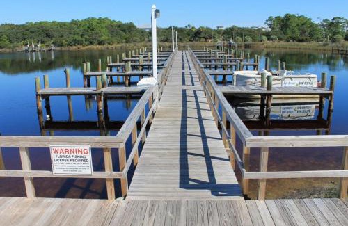 Sunnyside Apartment | Pinnacle Port Condos