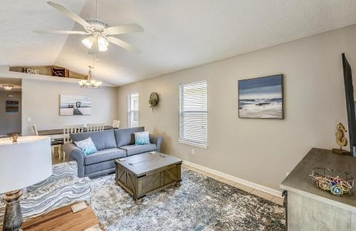 Panama City Beach House | Poolside Cabana by Book That Condo