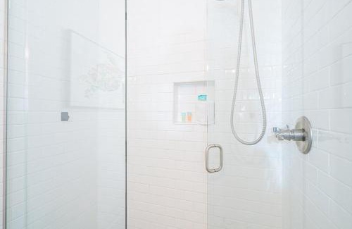 Santa Monica House | Private Beach, Heated Pool, Gulf Beach Front