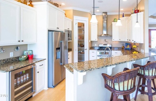 Hollywood Beach House | Private Oasis! Swimming Pool - Game Room - Near Beach