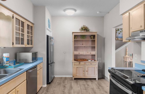Crystal Beach House | ⭐Private Pool~Wraparound Porch~Balcony~Walk 2 Beach~3BR Crystal Cottage