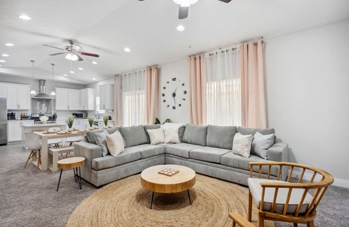 Inlet Beach Heights House | Private Swim Spa Family-Friendly Large One-Story Home Near 30A King Bed