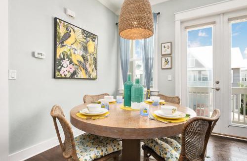 Panama City Beach House | Prominence 30A. Sleep 6, King, 6 Seat Golf Cart!