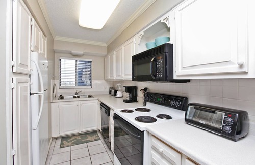 Biltmore Beach Condo | Regency Towers Beach Resort by Panhandle Getaways