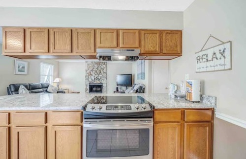 Holiday Beach House | Relax-On Beach Time! Convenient-Walk to the Beach!