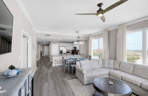 Long Beach Condo | 🌞Remodeled-Pool-Grandview East 1601- Azure Paradise🌞