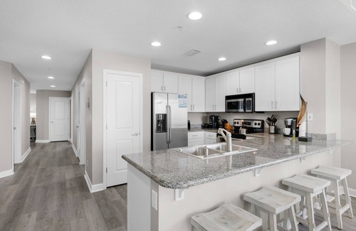 Long Beach Condo | 🌞Remodeled-Pool-Grandview East 1601- Azure Paradise🌞