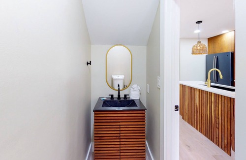 Sunnyside On The Gulf House | Renovated 2-story beachfront townhouse with beach views, W/D, patio, balcony