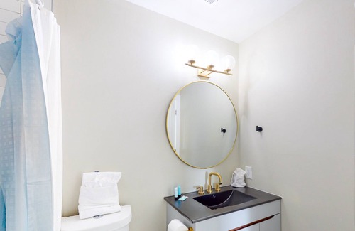 Sunnyside On The Gulf House | Renovated 2-story beachfront townhouse with beach views, W/D, patio, balcony