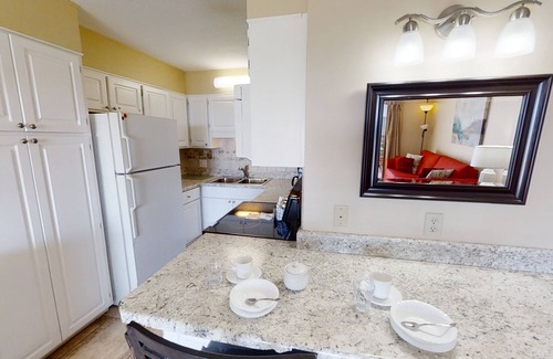 Bel Air Condo | Renovated 3rd floor w/Gorgeous view! Free round of Golf & Activities Daily!