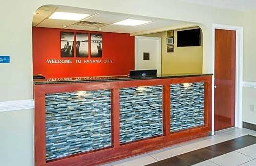 Bay VIew Addition Hotel | Rodeway Inn Panama City