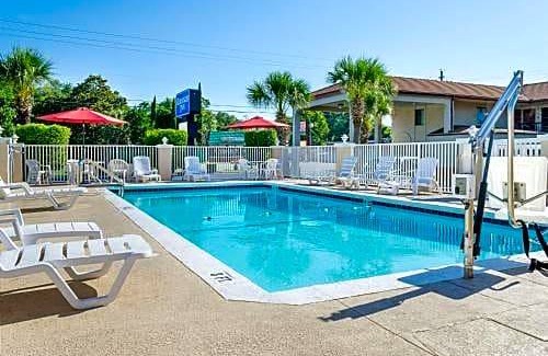 Bay VIew Addition Hotel | Rodeway Inn Panama City