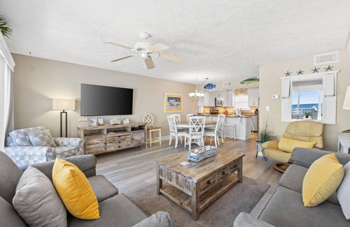 West Panama City Beach House | Sailfish 7 - Direct Beachfront! Pet Friendly! Beautiful Gulf Views - Free Golf